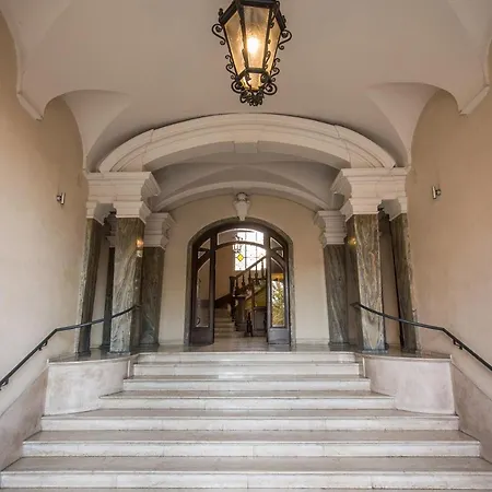 Palazzo Marescalchi Belli, Vicino Piazza Di Spagna-3